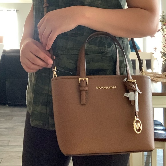 Sale‼️ New MK set ♥️ bag and wallet - Picture 4 of 5